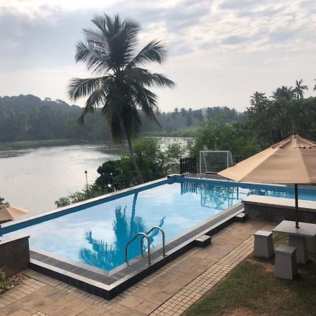 Lotus Villa Holiday Resort Matara Buitenkant foto