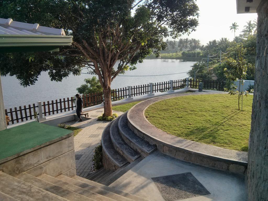 Lotus Villa Holiday Resort Matara Buitenkant foto
